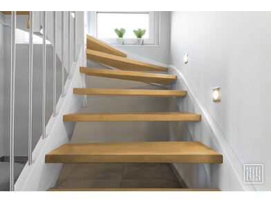 BQ_PC_RM007-12-Treppe_laengs