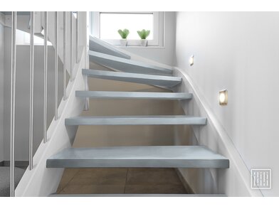 BQ_PC_S153-12-Treppe_laengs